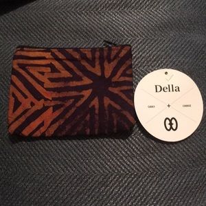 Della change purse | ethically made